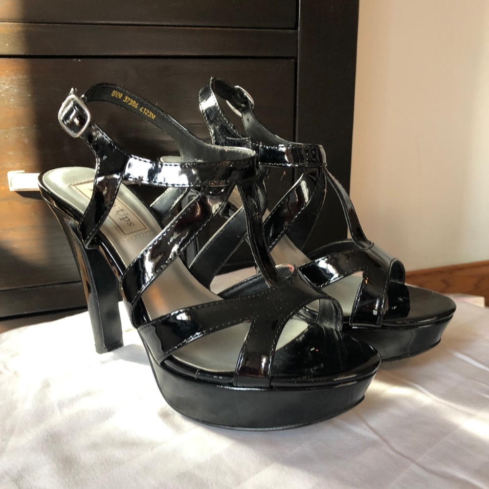 Touch Ups Queenie in Black Patent
